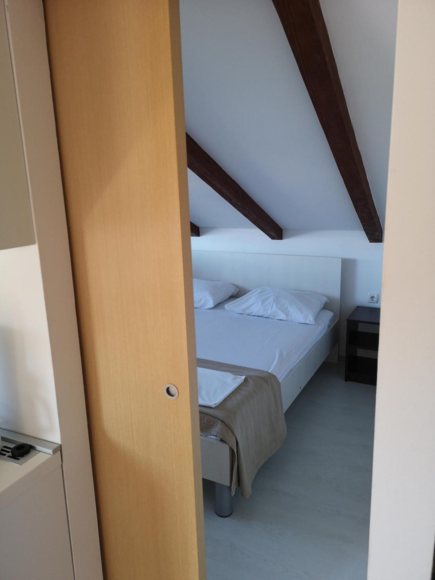 Apartments With A Parking Space Lopar, Rab - 16680 Quarto foto